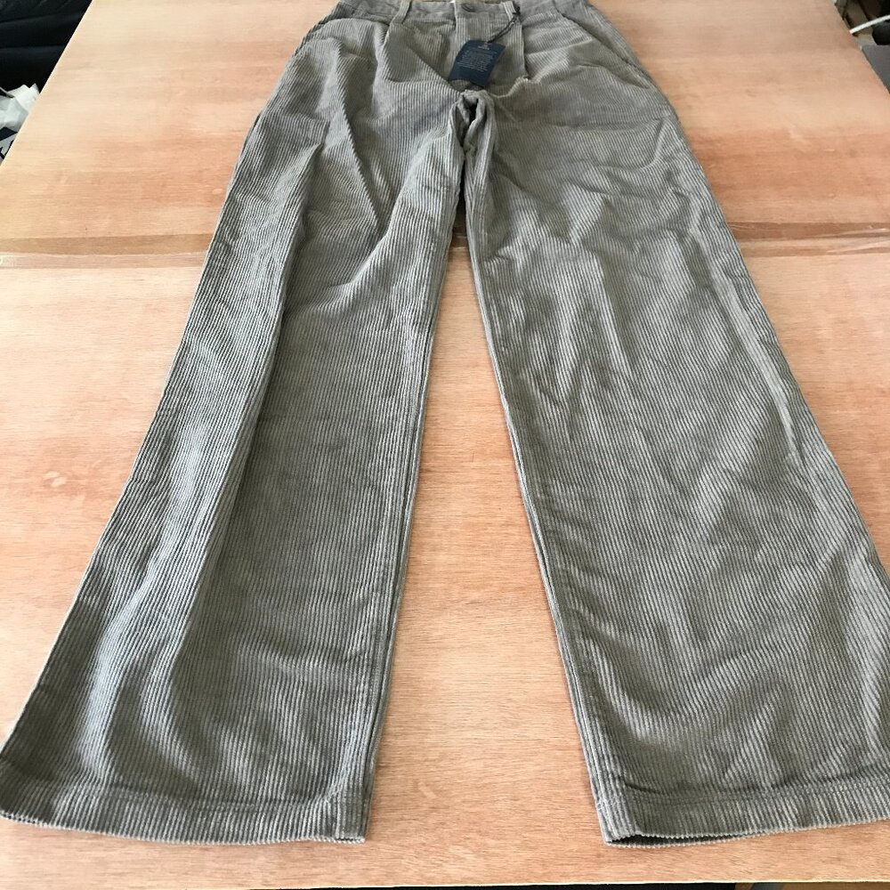 Roark Straight Leg Corduroy Pants - Olive